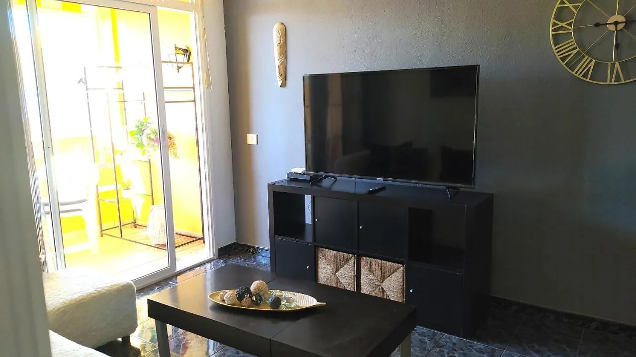 Relaxing El Medano Apartment